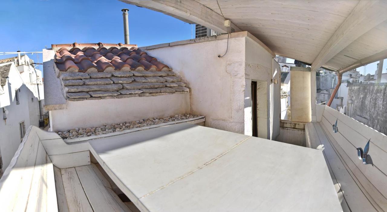 L'Angolo Di Gaudi, Casa Mila Путиняно Екстериор снимка