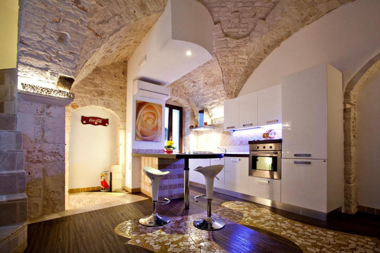 L'Angolo Di Gaudi, Casa Mila Bed & Breakfast Путиняно Стая снимка